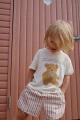 KONGES SLOJD - Bluzka dziecięca ERA TEE OCS - TEDDY BEAR Urocza bluzka w kolorze TEDDY BEAR z kolekcji ERA TEE OCS, doskonała na codzienne stylizacje dla dzieci (5).webp