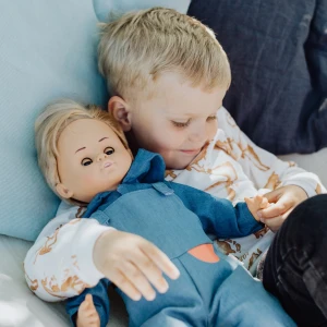 Skrallan -  Duża lalka edukacyjna chłopiec Pim nauka języków obcych dla dzieci Skrallan