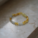 NATUREL.MINI - Bransoletka dziecięca z bursztynu i akwamarynu – Azure