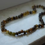 NATUREL.MINI - Kobiecy naszyjnik z bursztynu - Stellar