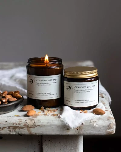 JASKÓŁKA_świeca_sojowa_120ml_Cukrowe_Migdały
